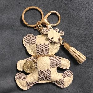 ❤️ Designer Inspired Bear Keychain